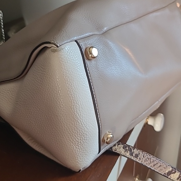 Coach Leather Shoulder and Crossbody Purse, Taupe and Snakeprint - Picture 5 of 6